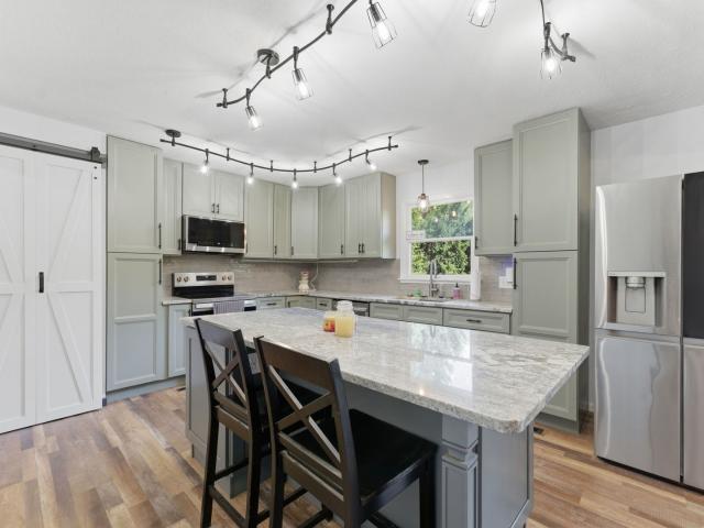 8 Elmwood Drive