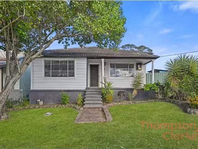 8 Fanning Street, GILLIESTON HEIGHTS Property for rent Listed.