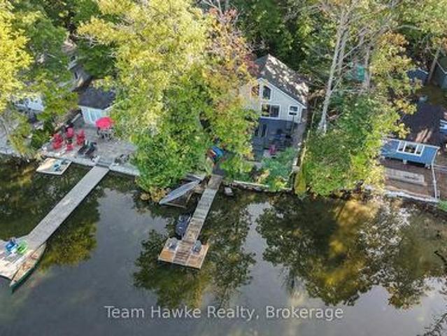8 Farlain Lake Road E, Tiny, ON, L9M 0B5 house for sale | Listing ID S13781 | Royal LePage