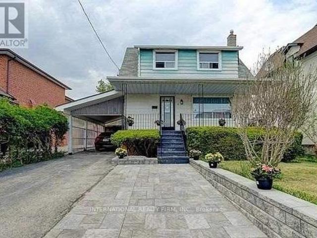 8 Farrell Avenue, Toronto, ON, M2R 1C8 house for sale | Listing ID C13704 | Royal LePage