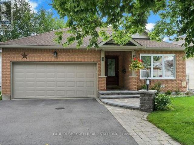 8 Fieldcrest Avenue, Ottawa, ON, K2J 4W7 house for sale | Listing ID X13790 | Royal LePage
