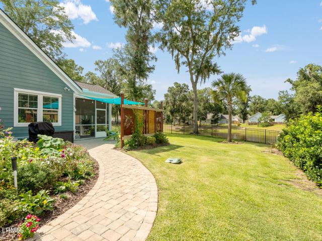 8 Fox Sparrow Rd, Beaufort, SC 29907 | MLS #194961