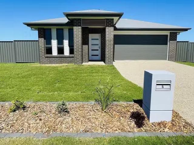 8 Gull Street, Woodgate, QLD 4660