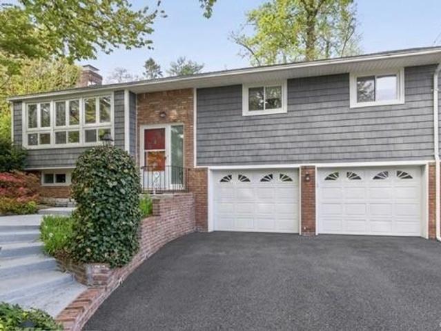 8 Glen Lane