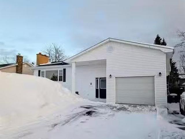 8 Gordon Street, Gander, NL, A1V 1Z9 house for sale Listing.