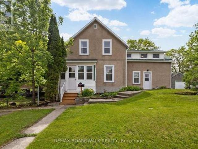 8 Grant Street, Perth, ON, K7H 1X4 house for sale | Listing ID X13561 | Royal LePage