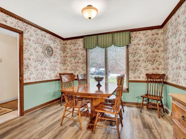 8 Graystone Way
