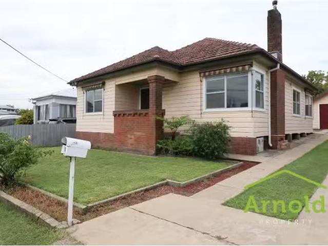8 Hughes St, Birmingham Gardens House for rent Listed by Jenn.