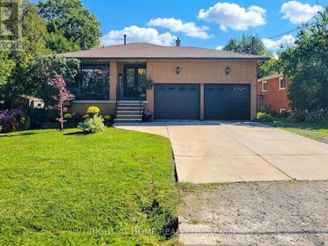 8 Hunter Road, Grimsby, ON, L3M 4A4 house for sale | Listing ID X13836 | Royal LePage