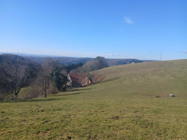 8 ha, 2 maisons, prairies, forêt, grand lac 200m² Faucogney et la Mer