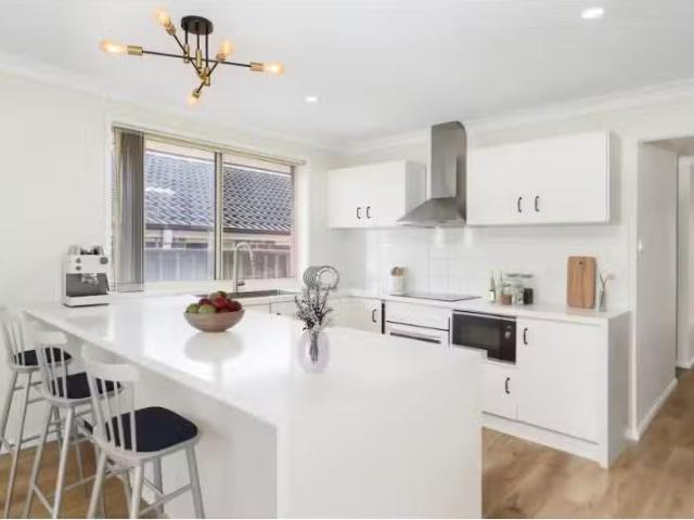 8 Hallam Close, Kanahooka House for rent Listed by Jake Mckin.