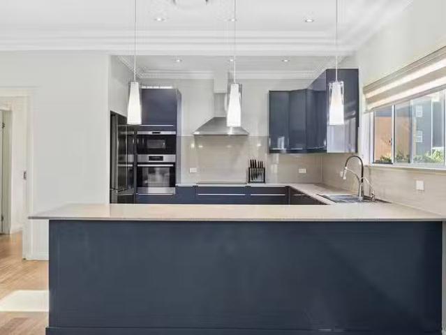 8 Harbinger Street, Corrimal, NSW 2518