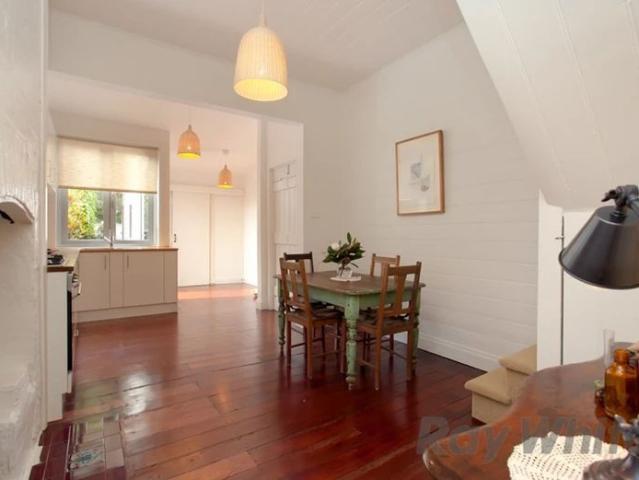 8 Hargrave Street