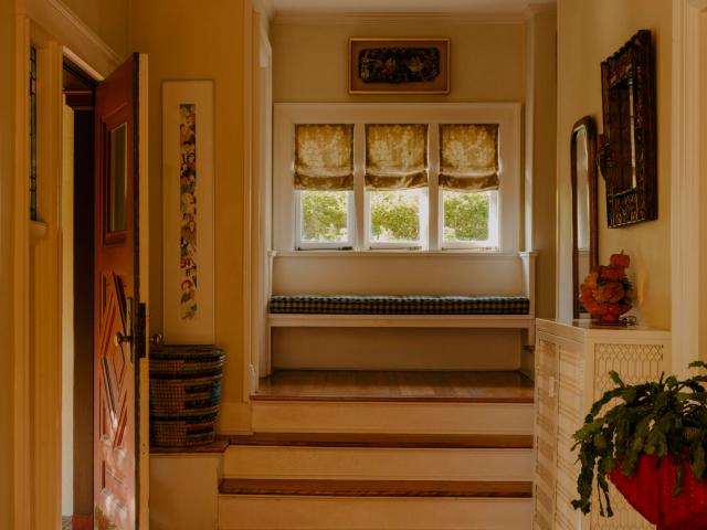 8 Hartwell Avenue