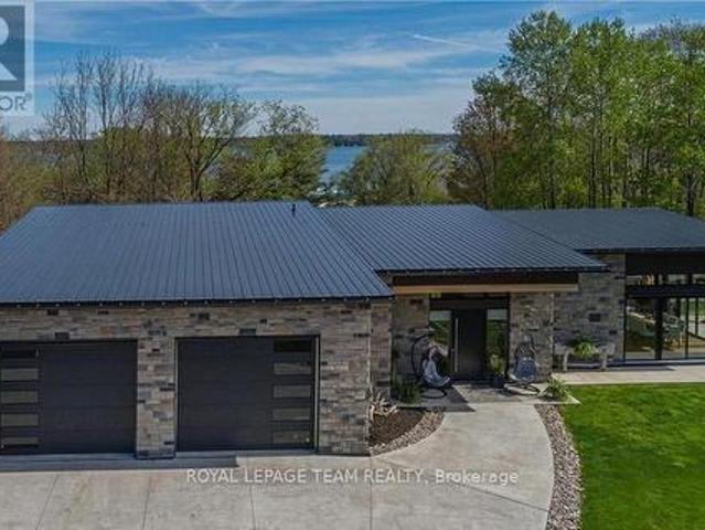 8 Headlands Way, Leeds And The Thousand Islands, ON, K0E 1R0 house for lease | Listing ID X13810 | Royal LePage