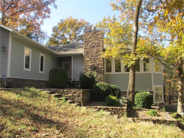 8 Hickory Circle