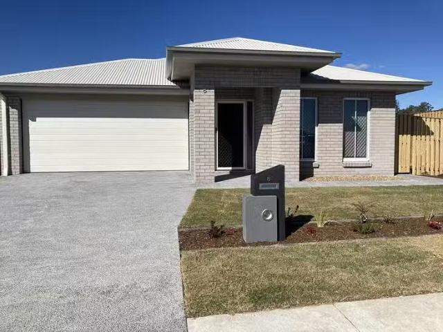 8 Highfield Street, Bundamba, QLD 4304