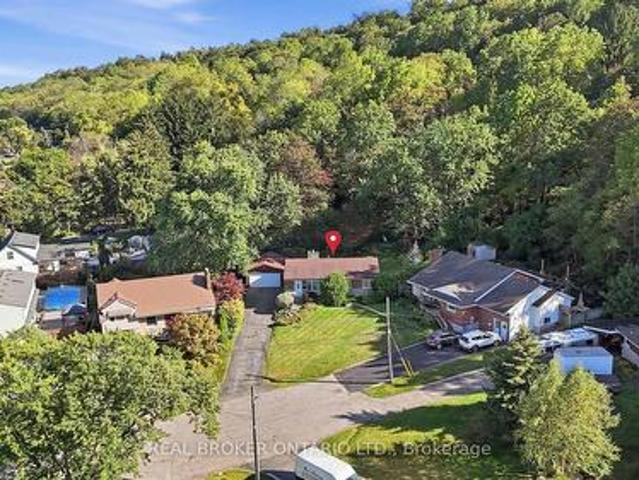 8 Hill Place, Hamilton, ON, L8G 2W3 house for sale | Listing ID X13847 | Royal LePage