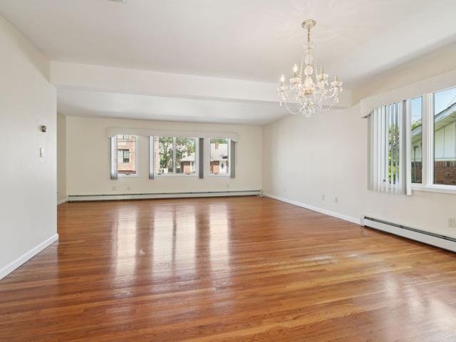 8 Hillcrest Avenue A, Fort Lee, US, NJ