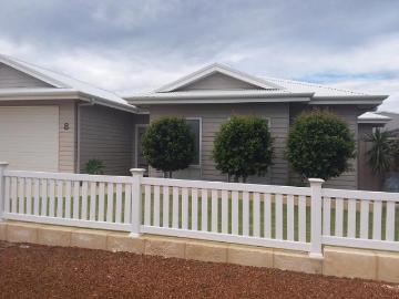 8 Hodgson Parkway, Green Head