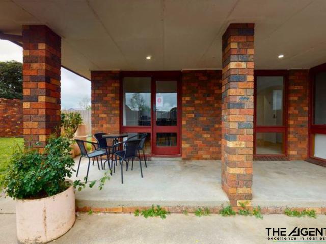 8 Holden Crescent, Traralgon VIC 3844 AUS