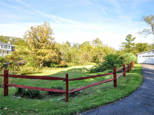 8 Homewood Dr