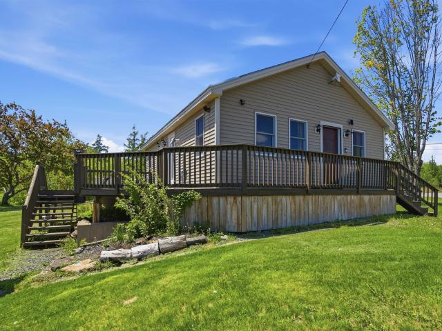 8 Israels River Road