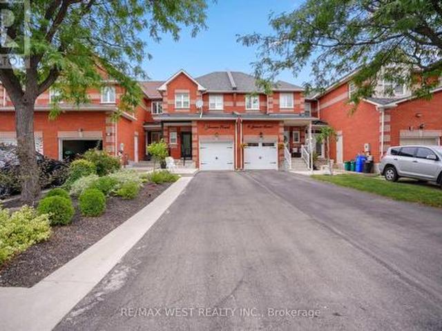 8 Jensen Court, Vaughan, ON, L6A 2T6 house for sale | Listing ID N13673 | Royal LePage