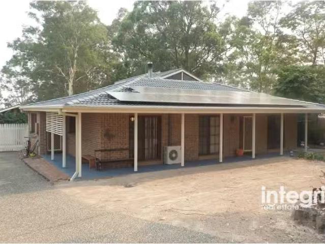 8 Kalinga Street, Cambewarra Village House for rent Listed by.