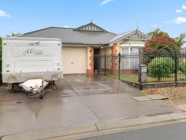 8 Kalyvas Drive, Munno Para West, SA 5115