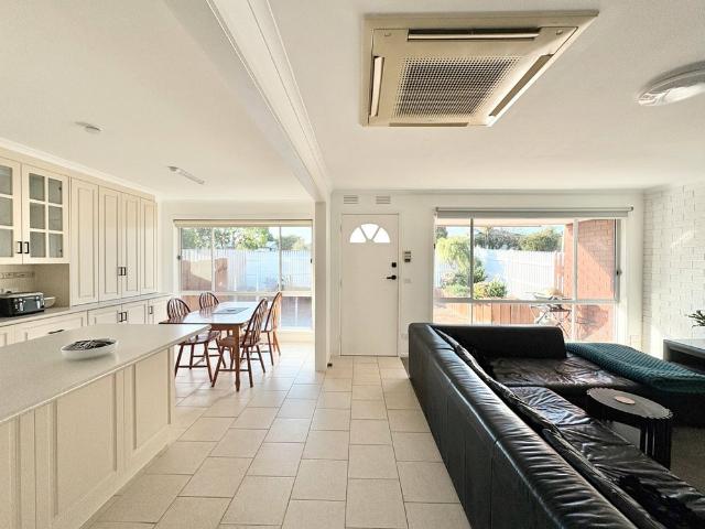 8 Kanimbla Avenue, Leopold, VIC, 3224