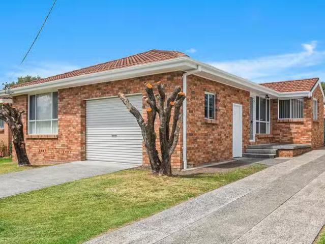8 Kaylaur Crescent, Albion Park Rail, NSW 2527