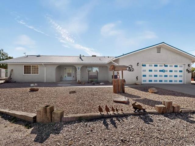 8 Keros Rd, Pena Blanca, NM 87041