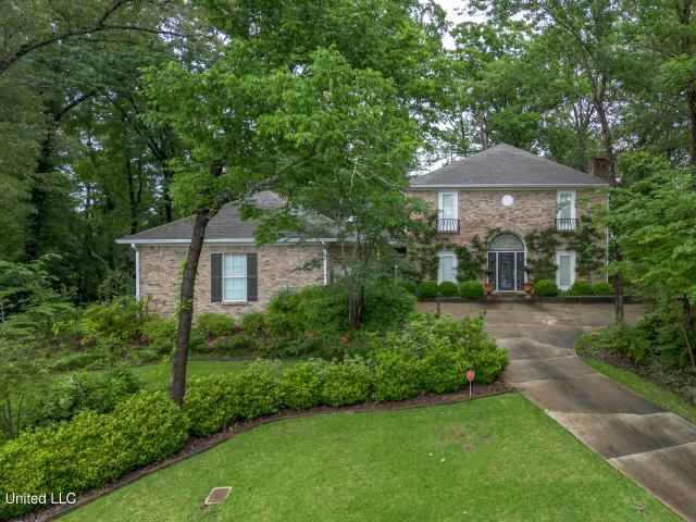 8 Lakeview Drive