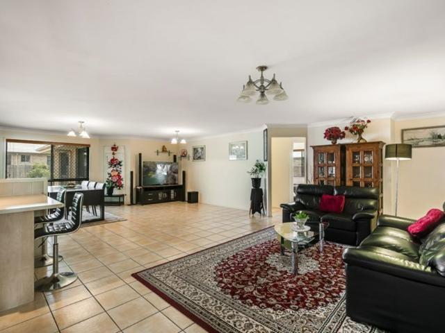 8 Lavarack Street, Darling Heights
