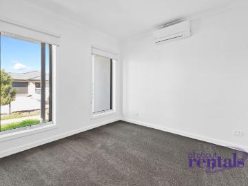 8 Leaf Way, Officer VIC 3809 Studio For Rent | Domain