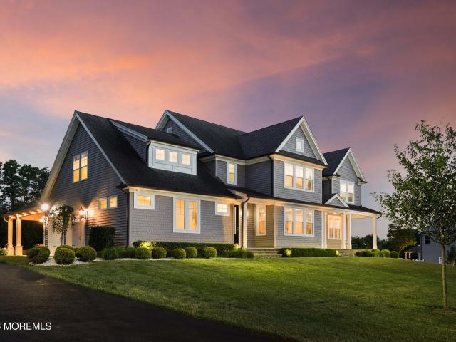 8 Legend Hollow Court