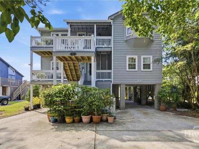 8 Lighthouse Lane