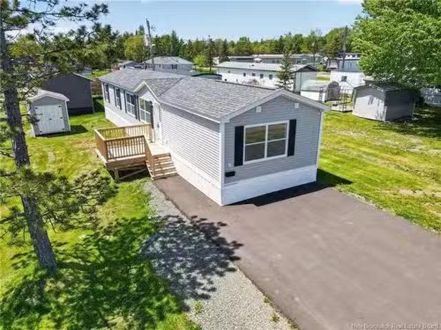 8 Linda Lane, Moncton, NB, E1E 3T8 house for sale Listing I.