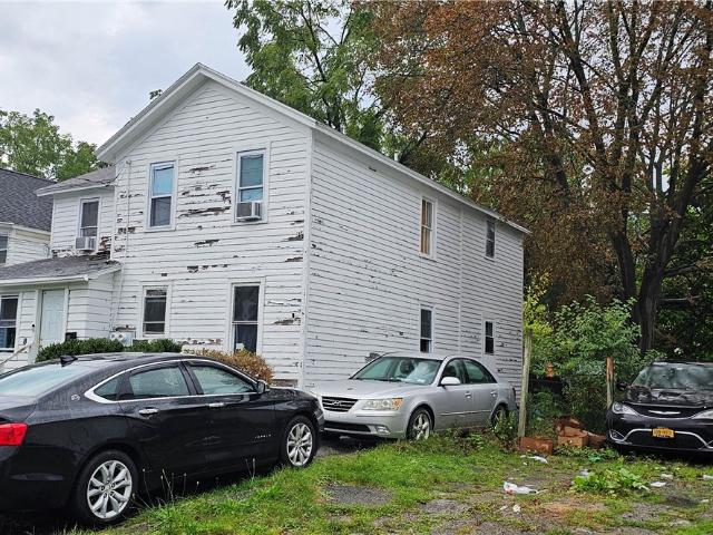 8 Pulaski Street