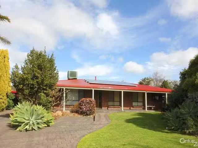 8 Perry Street, Mclaren Vale, SA 5171