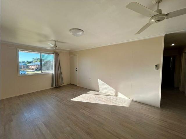 8 Pfitzemaier Street, Norman Gardens