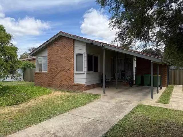 8 Pinot Crescent, Corowa, NSW 2646