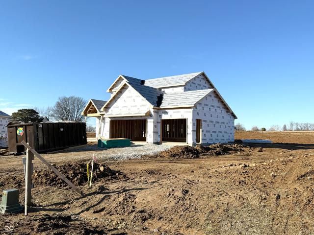 8 Pine Hills Court