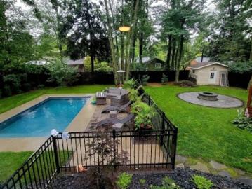 Thérèse-de Blainville - Garden, Swimming pool