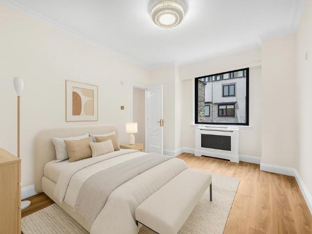 8 Porchester Gate, Bayswater Road. 4 bed flat to rent £6,950 pcm £1,604 pw