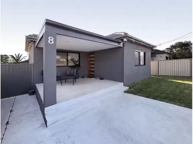 8 Prosper Street, Condell Park House for rent Listed by Amie.