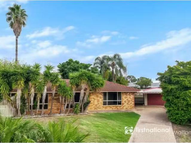 8 Quinton Close, Rutherford House for rent Listed by Gracie..