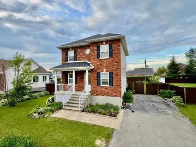 8 Rue Aimé Aubry, Rigaud, QC, J0P 1P0 house for sale | Listing ID 15227 | Royal LePage