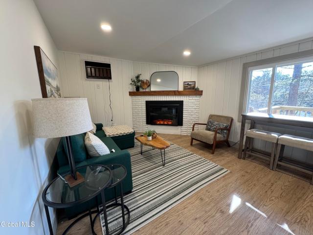 8 Read Dr, Lake Luzerne, NY 12846 | MLS #202614